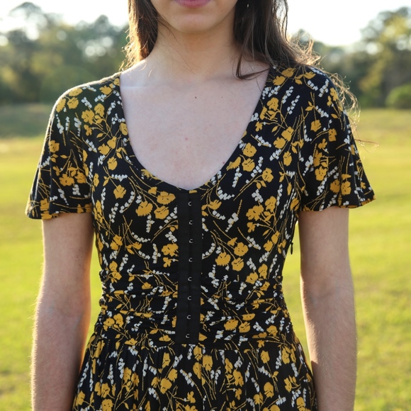 Anthropologie | Maeve Summer Breeze Floral Dress - Picture 4 of 8